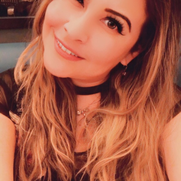 Meet your Posher, Tatiana - Picture 2 of 2